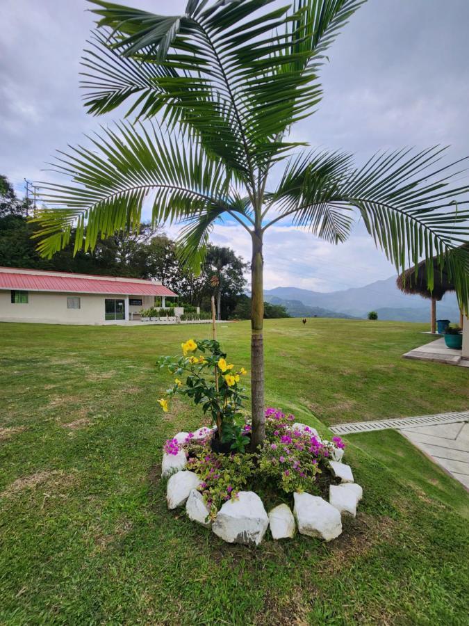 Villeta Casa De Campo Caracoli Spa Exterior photo