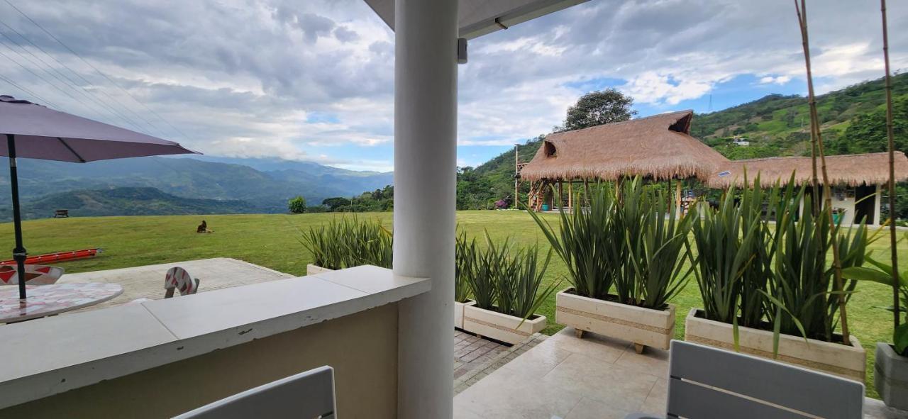 Villeta Casa De Campo Caracoli Spa Exterior photo